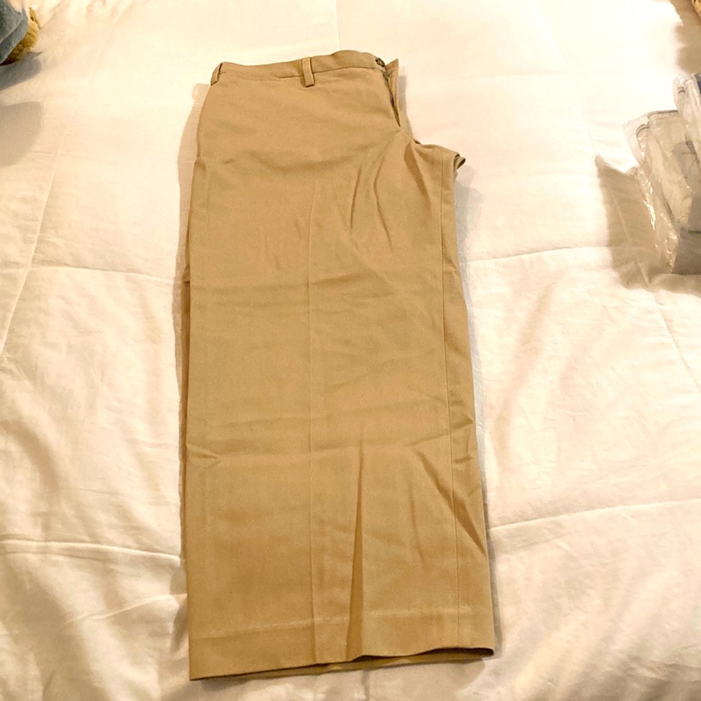 Eddie Bauer Men’s Khaki Pants